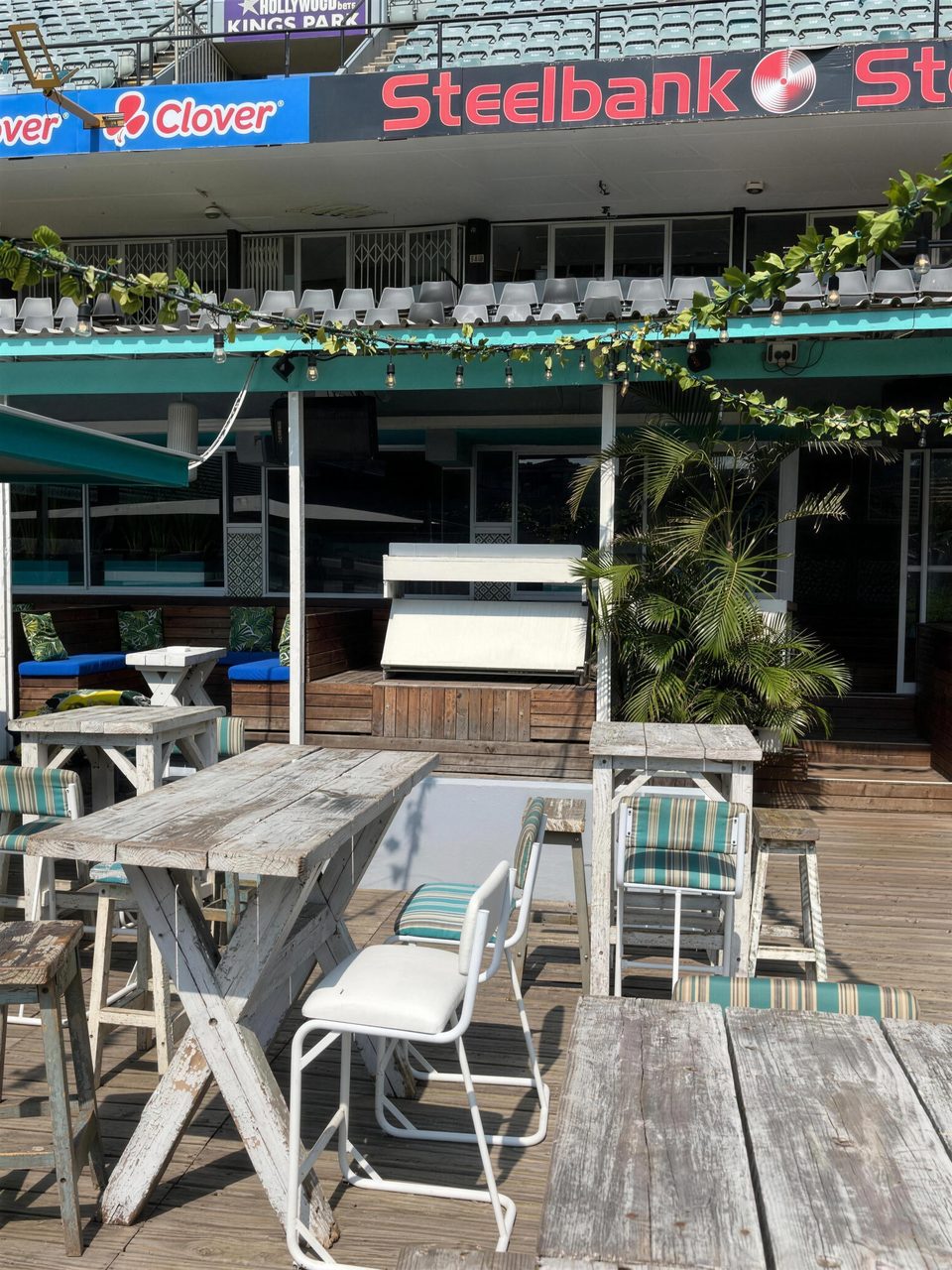 Outdoor bar